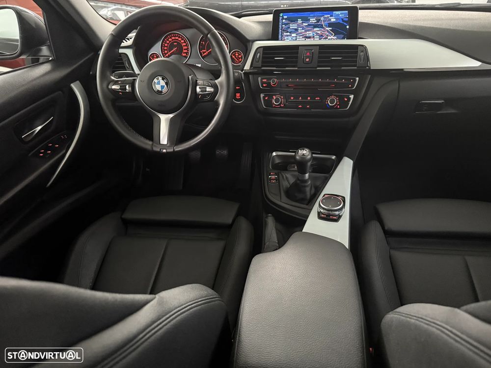 BMW 318 d Line Sport - 18