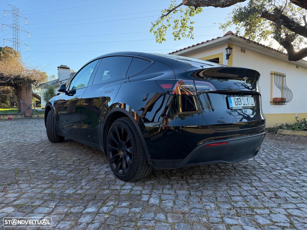 Tesla Model Y RWD - 2