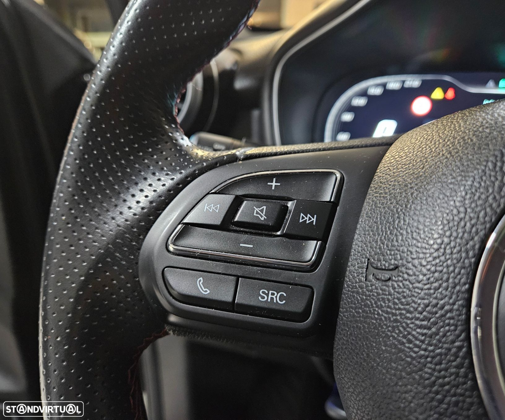 MG EHS 1.5 T-GDI Plug-in Hybrid Luxury - 27