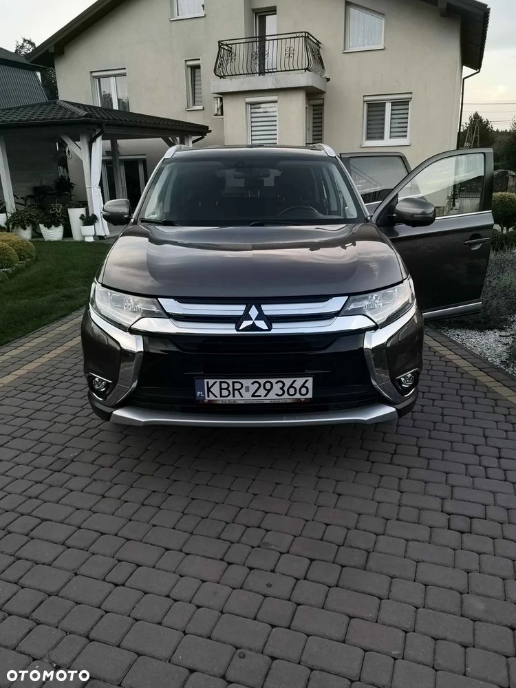 Mitsubishi Outlander 2.2 DI-D Intense + SDA 4WD - 10