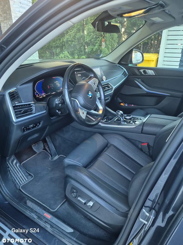 BMW X7 xDrive40i mHEV - 11
