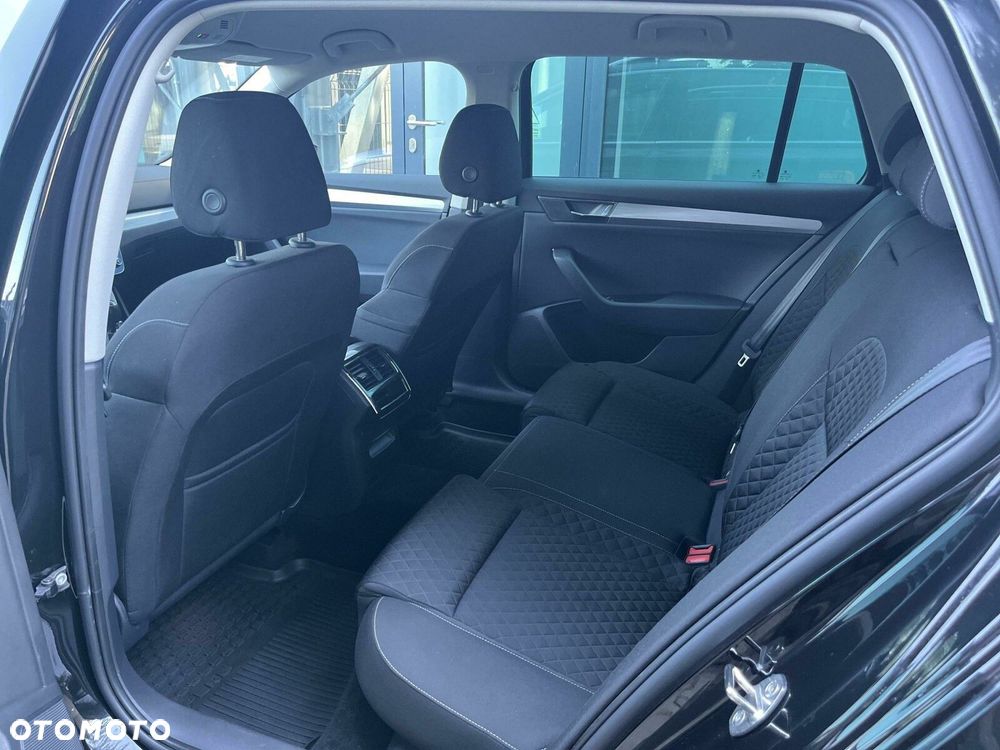 Skoda Superb 1.5 TSI Ambition DSG - 34