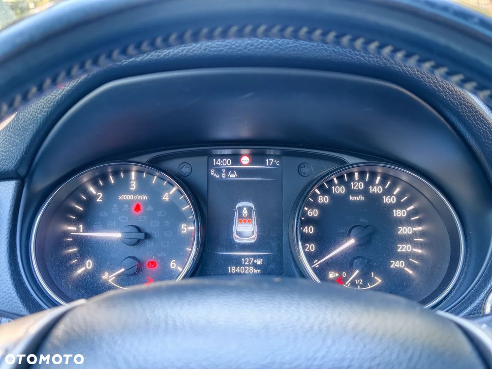Nissan Qashqai 1.6 DCi Tekna EU6 - 25