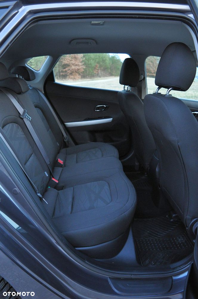 Kia Ceed 1.6 CRDi 128 Spirit - 24