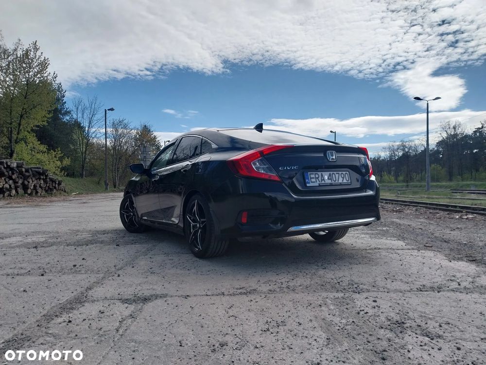 Honda Civic 1.5 T Elegance CVT - 18