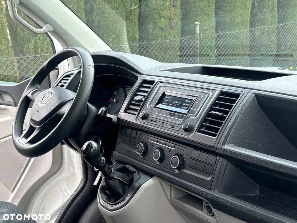 Volkswagen Transporter T6 - 16