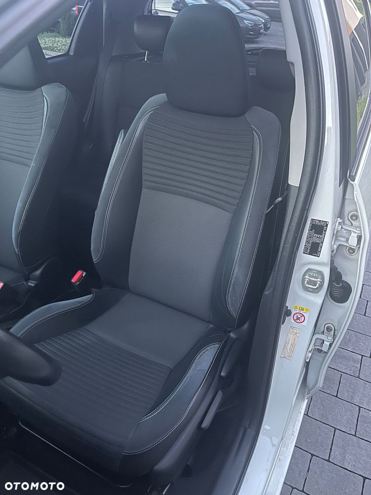 Toyota Yaris - 18