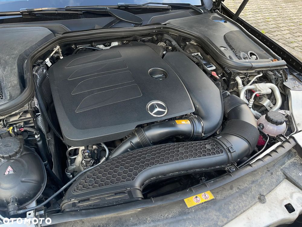 Mercedes-Benz Klasa E - 28