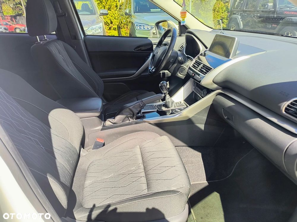 Mitsubishi Eclipse Cross 1.5 T Intense - 14