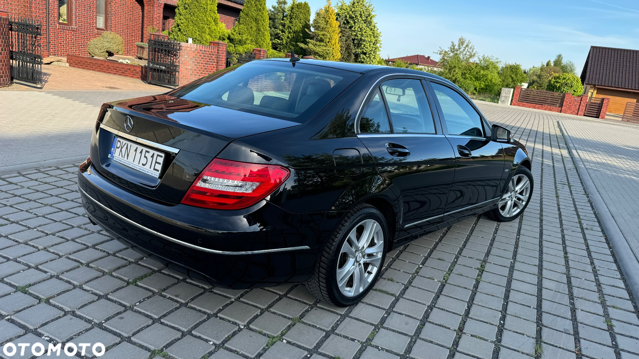 Mercedes-Benz Klasa C 180 CGI BlueEff Avantgarde - 7