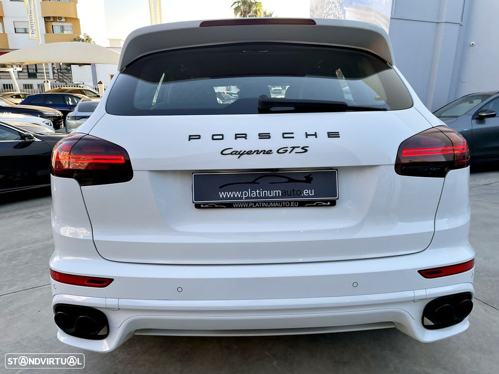 Porsche Cayenne GTS - 6