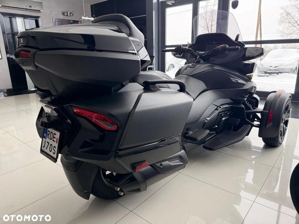 Can-Am Spyder - 3