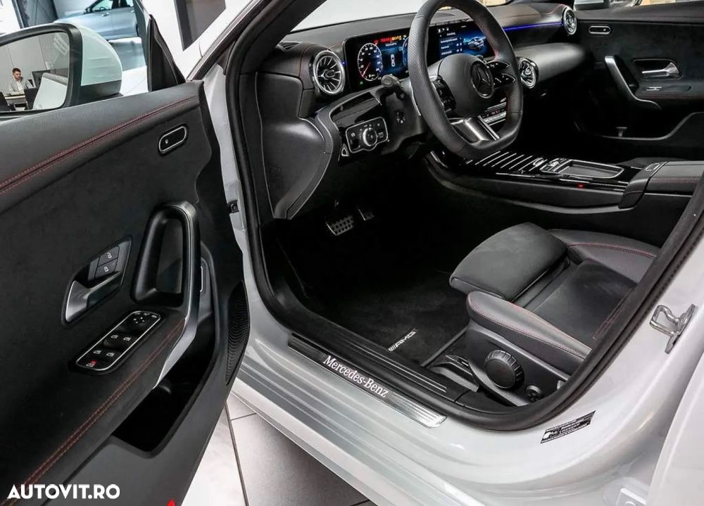 MERCEDES-BENZ CLA 2024 — imagine 10