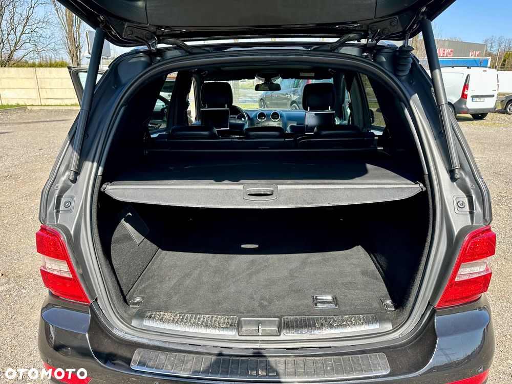 Mercedes-Benz ML 63 AMG 4-Matic - 15