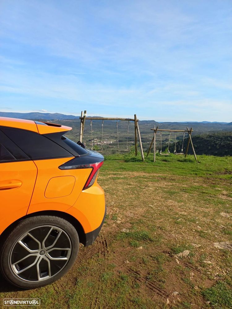 MG MG4 64 kWh Luxury - 9