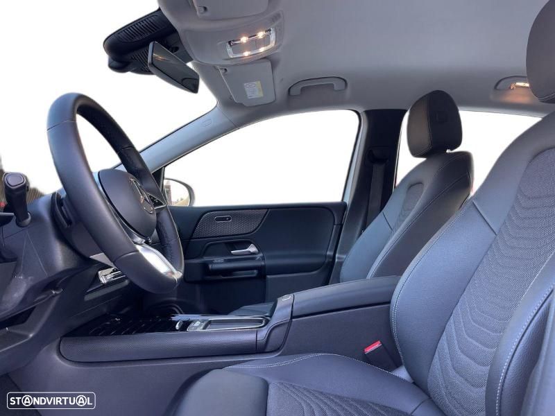 Mercedes-Benz B 180 d - 11