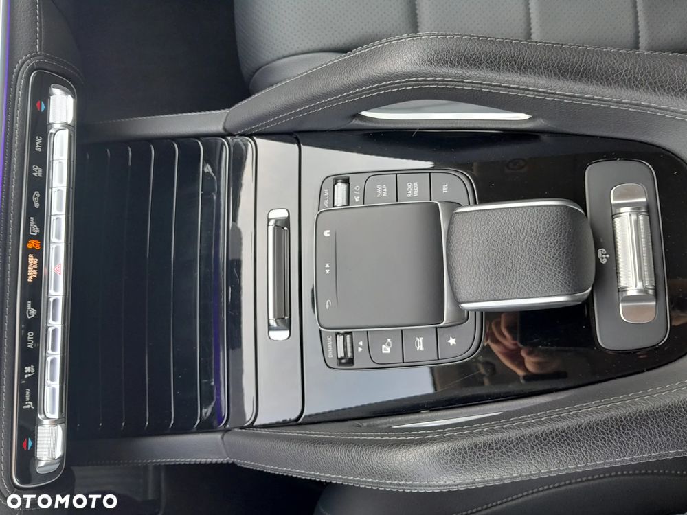 Mercedes-Benz GLE - 11