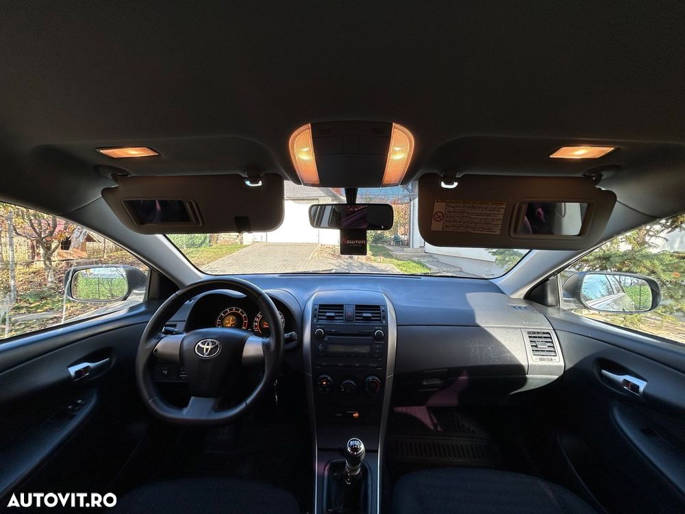 Toyota Corolla - 3