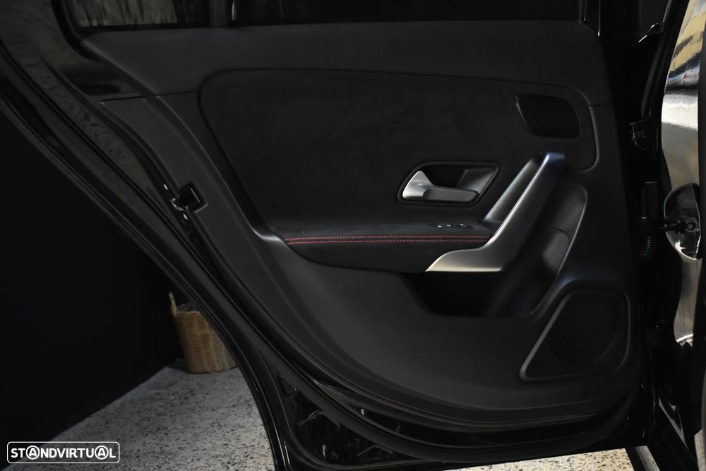 Mercedes-Benz A 250 e 8G-DCT AMG Line - 48