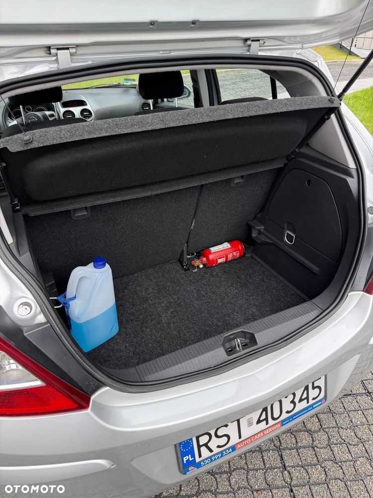 Opel Corsa 1.4 16V Enjoy - 11