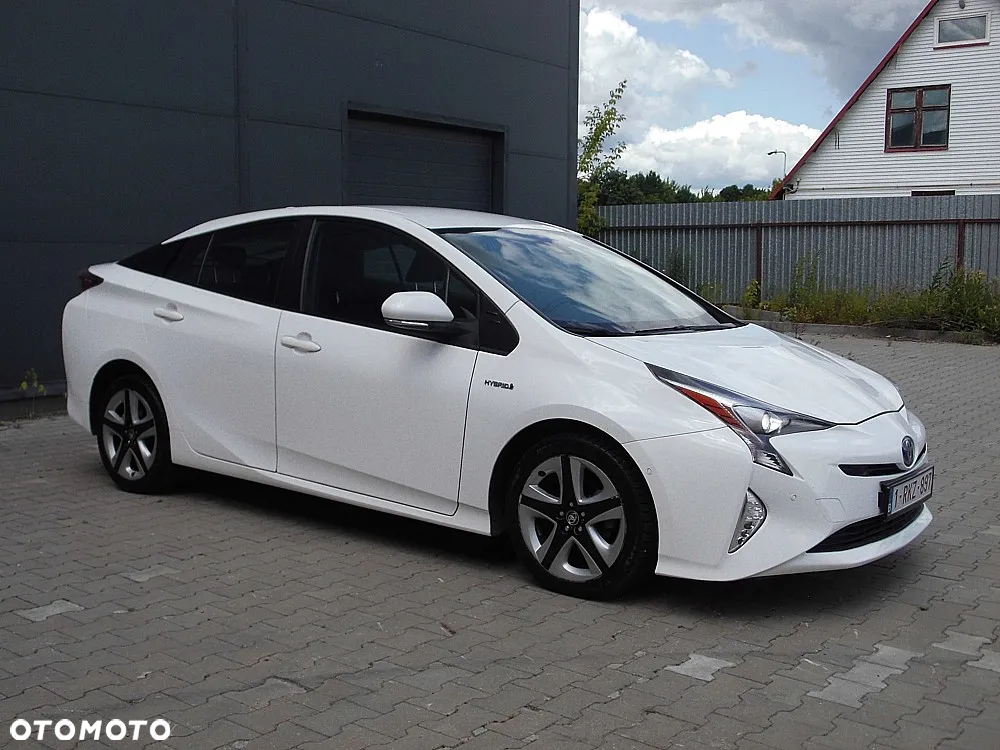 Toyota Prius 1.8 HSD Active - 27