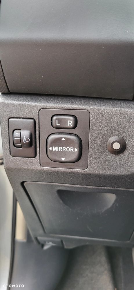 Toyota Yaris 1.0 Luna - 9