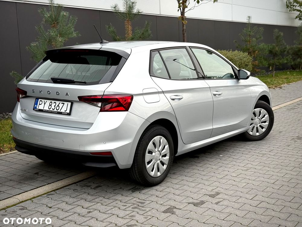 Skoda Fabia 1.0 Essence - 3