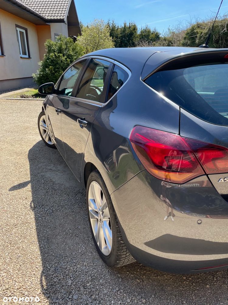 Opel Astra 1.7 CDTI DPF - 2