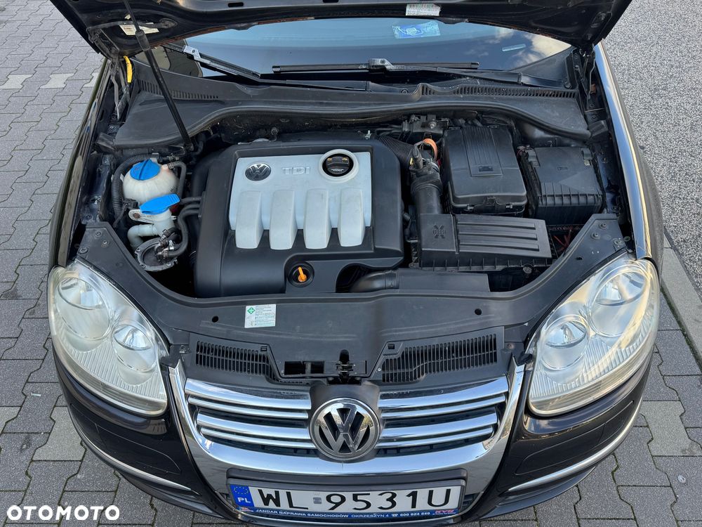 Volkswagen Jetta - 28