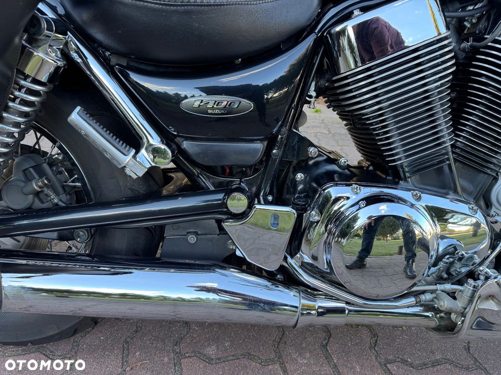 Suzuki Intruder - 10