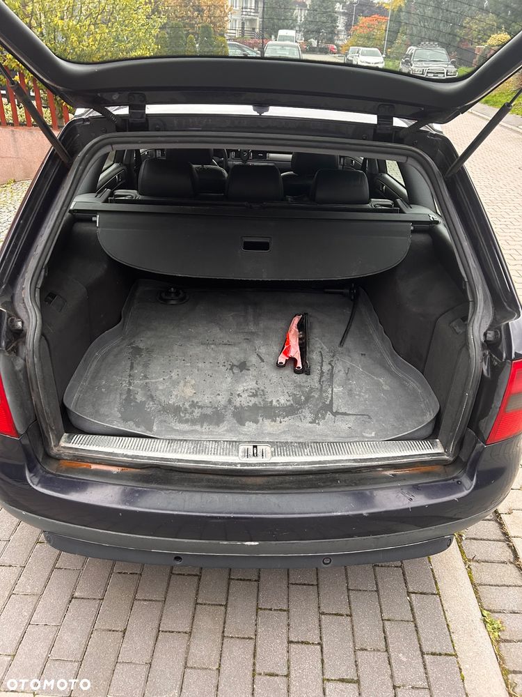 Audi A6 Avant 2.5 TDI - 10