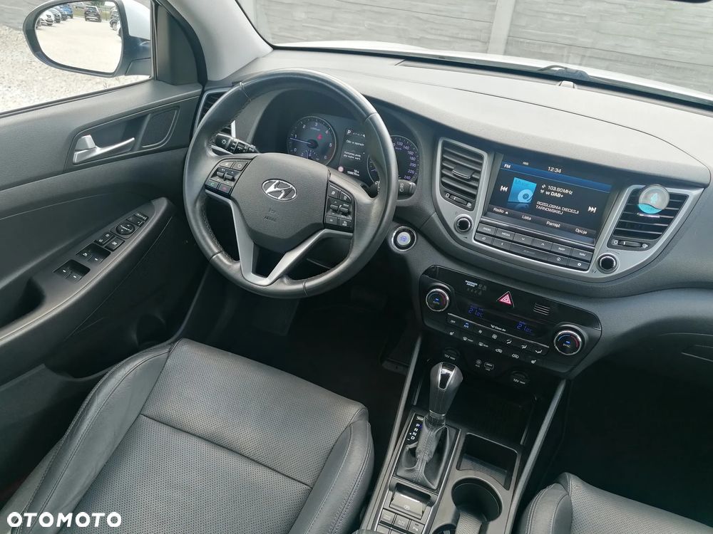 Hyundai Tucson 2.0 CRDi 4WD Automatik Style - 13