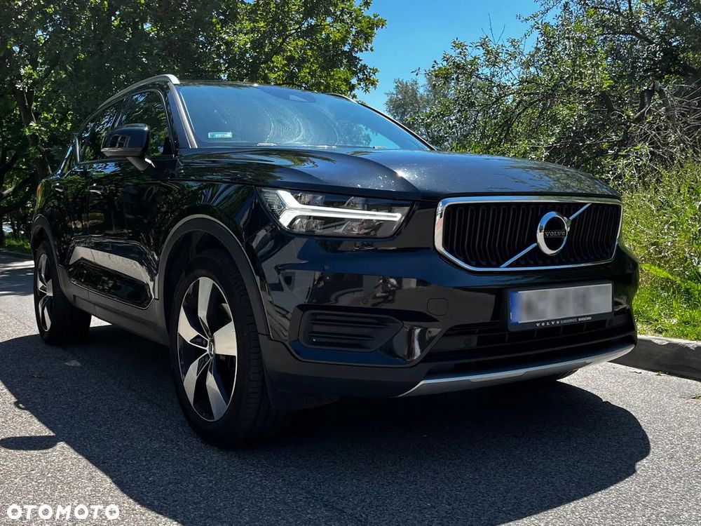 Volvo XC 40 D4 AWD Momentum (Intro Edition) - 1
