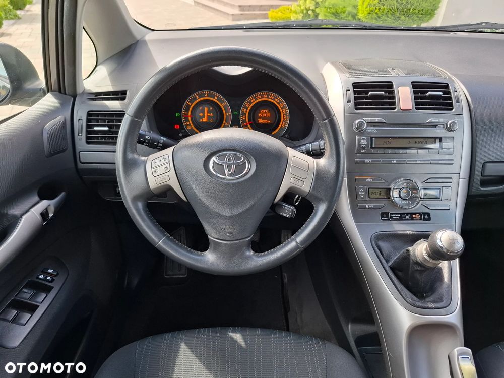 Toyota Auris 1.6 VVT-i Luna - 32