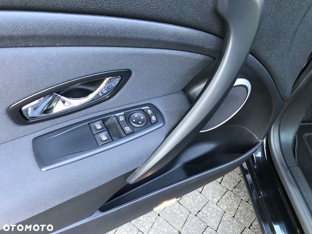 Renault Megane 1.6 16V 110 LIMITED - 22