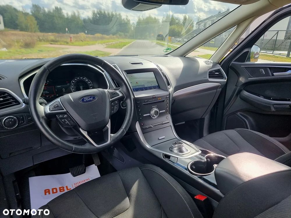 Ford S-Max - 26