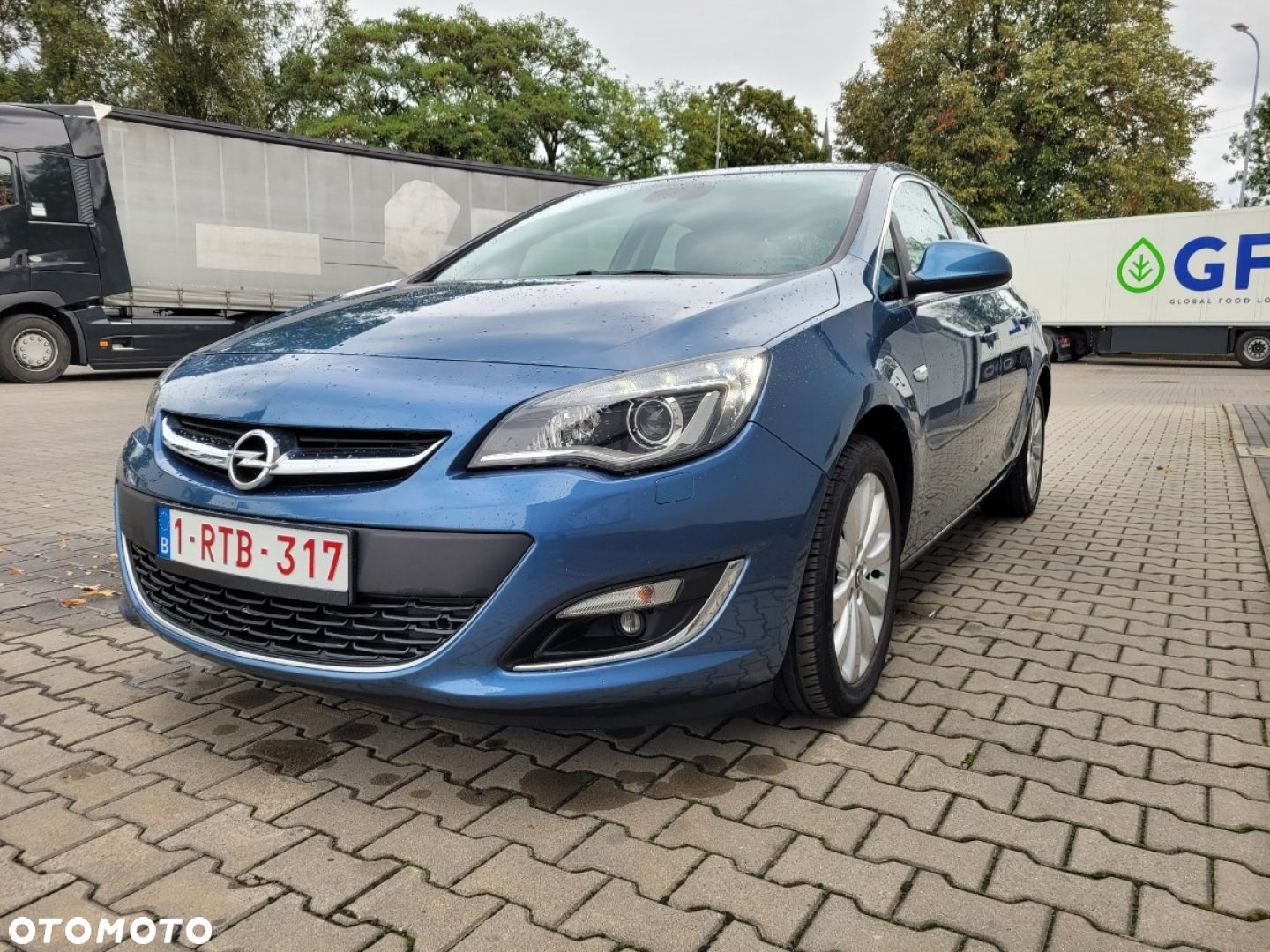 Opel Astra 1.4 Turbo Exklusiv - 3