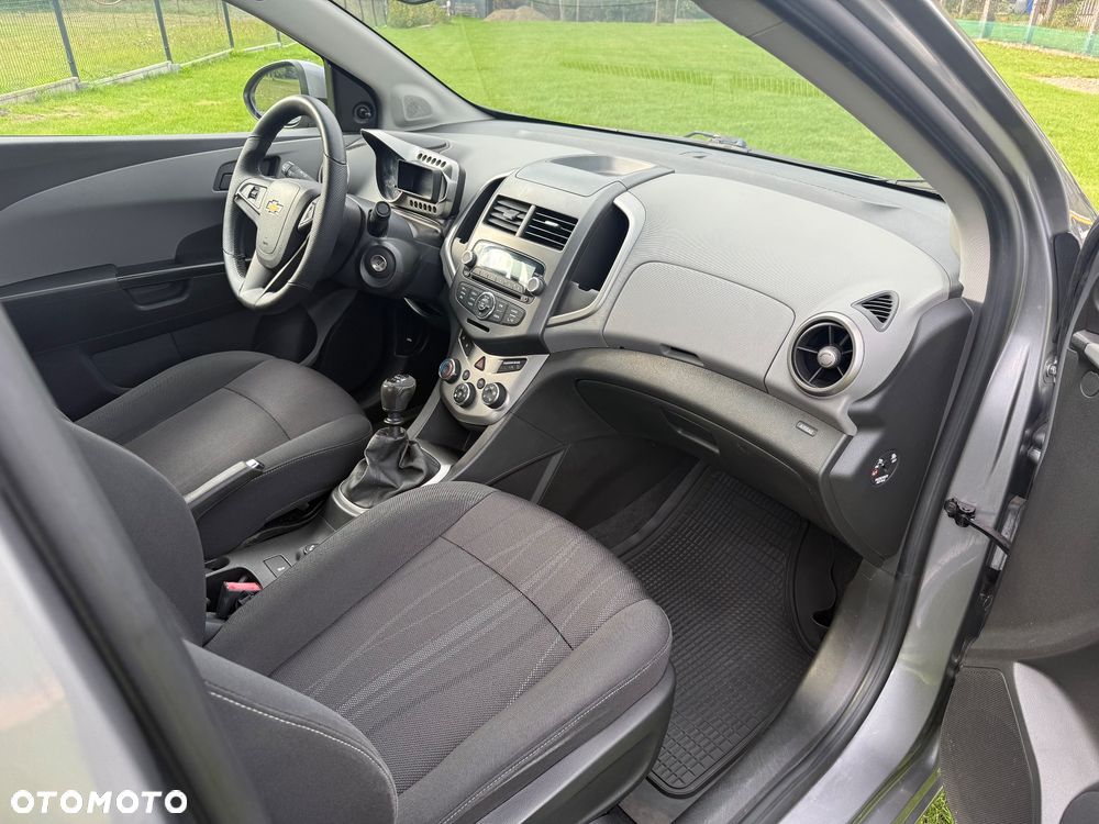 Chevrolet Aveo 1.4 LTZ - 14