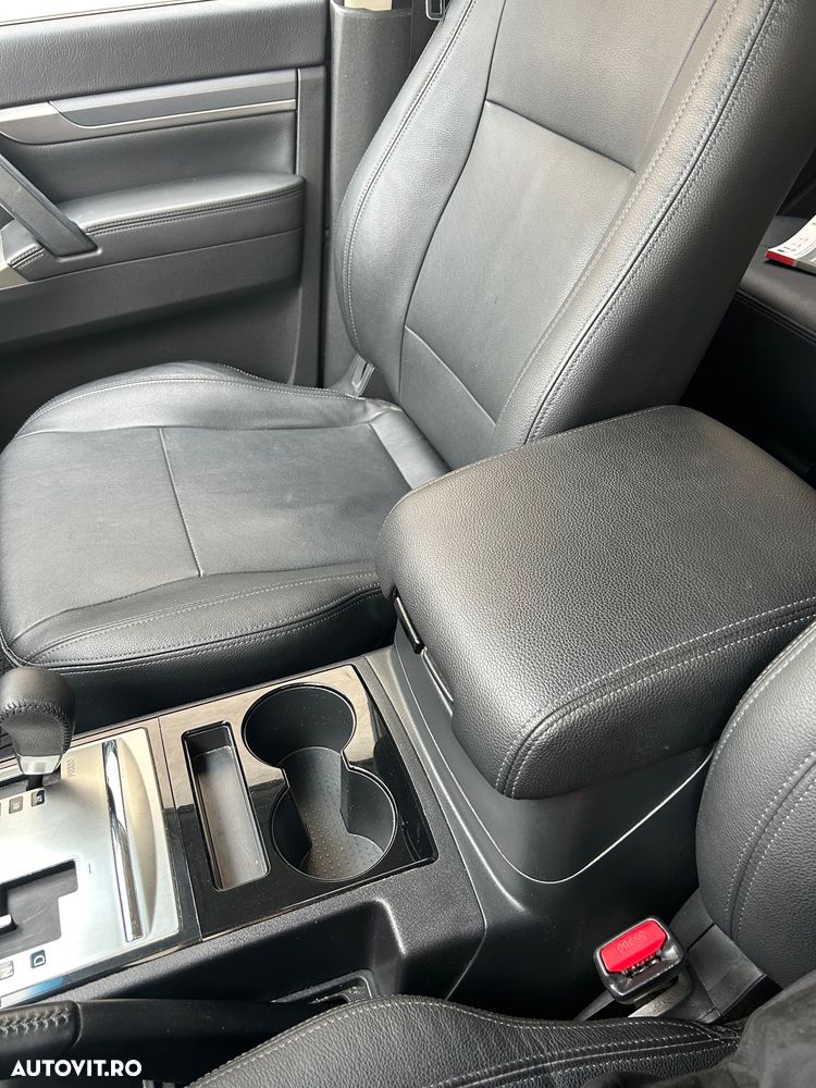 Mitsubishi Pajero 3.2 DI-D Instyle - 22