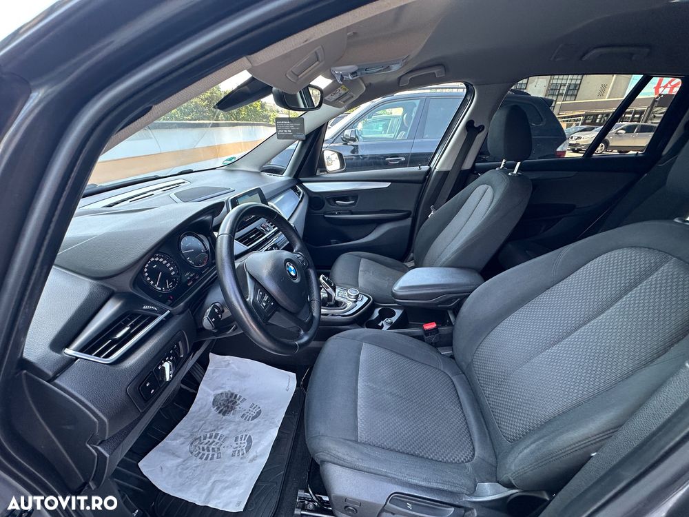 BMW Seria 2 218d Sport-Aut. Sport Line - 16