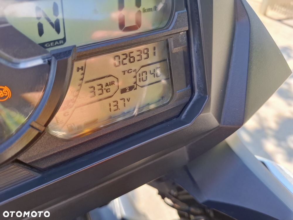 Suzuki V-STROM - 23