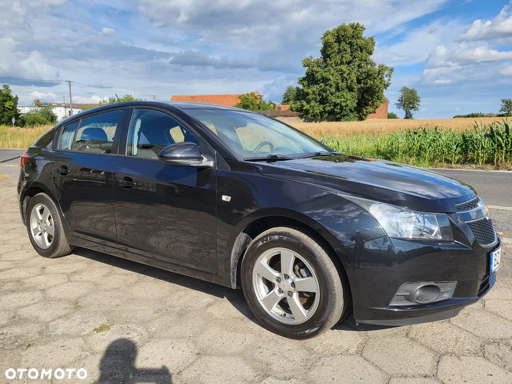 Chevrolet Cruze 1.6 - 23