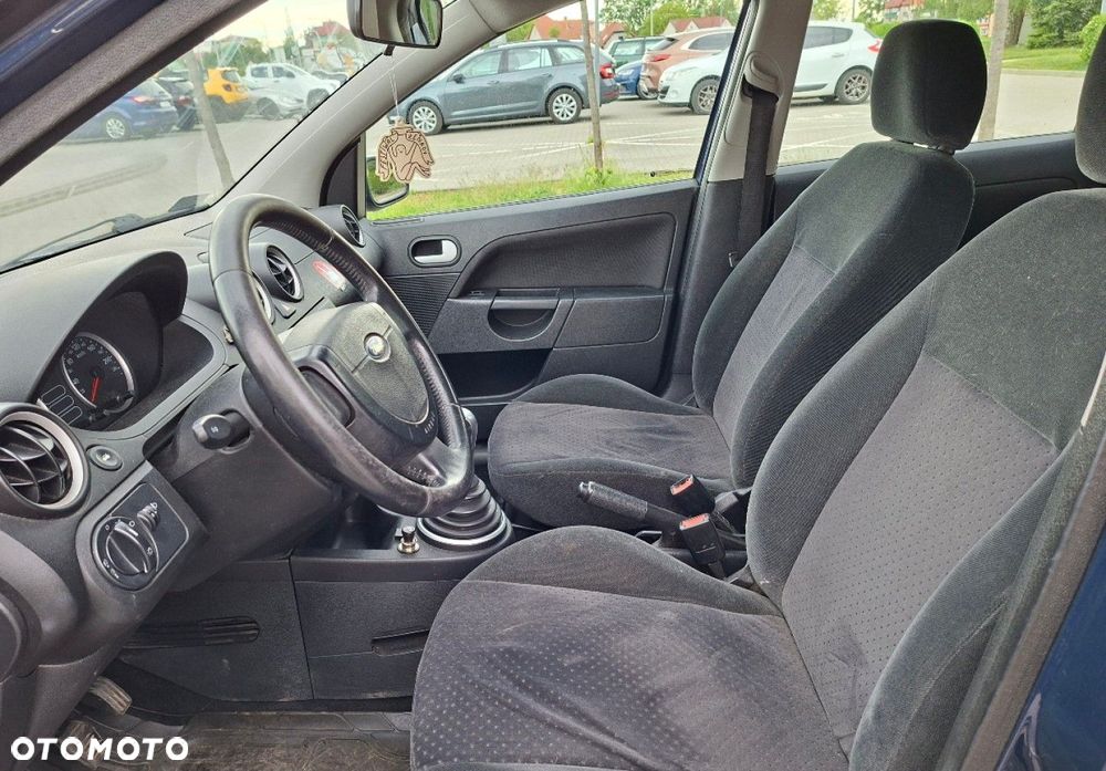Ford Fiesta - 18
