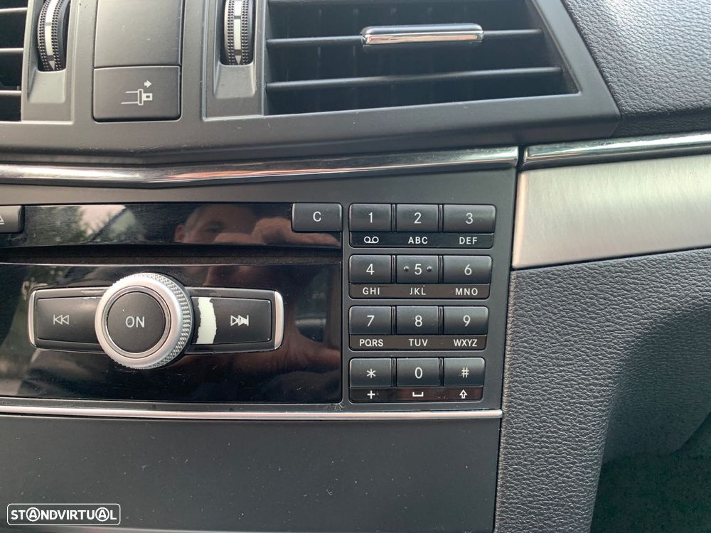 Mercedes-Benz E 220 CDi Avantgarde BlueEfficiency - 40