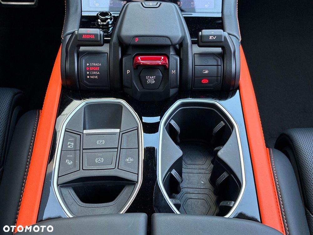 Lamborghini Urus - 13