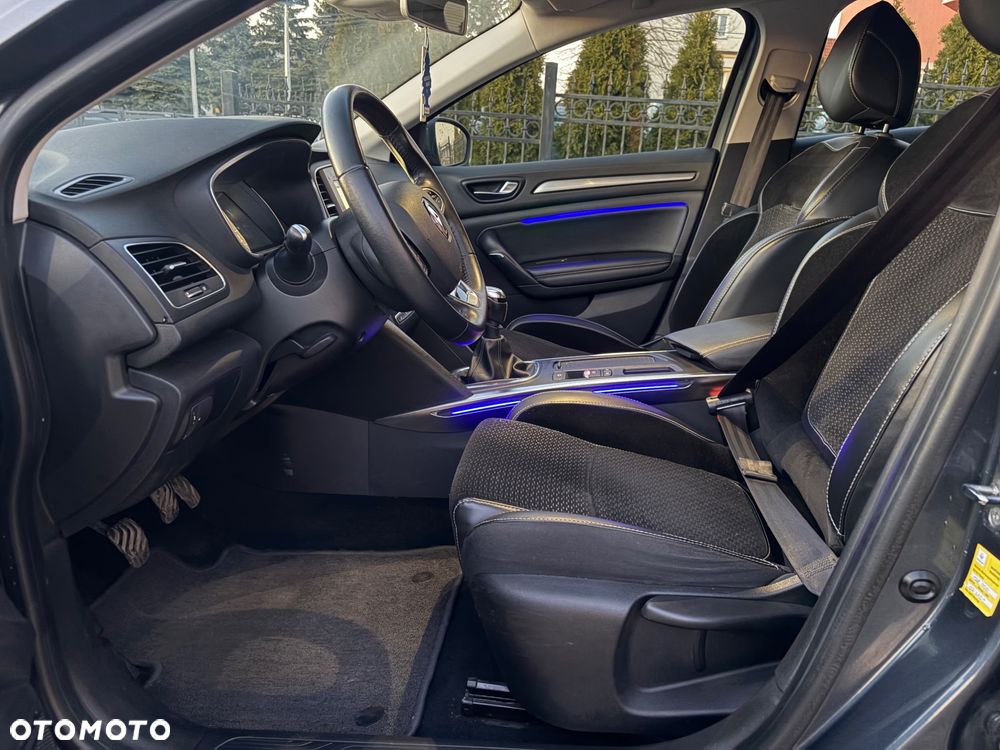 Renault Megane ENERGY TCe 130 INTENS - 24