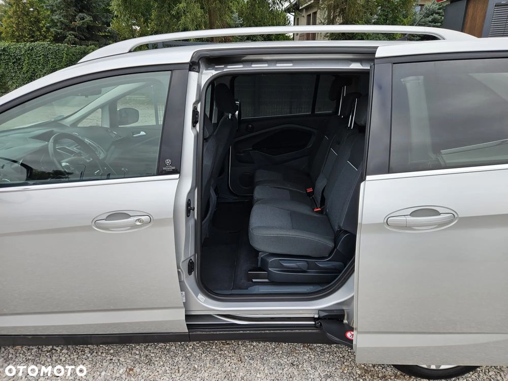 Ford Grand C-MAX 1.6 Ti-VCT Champions Edition - 19