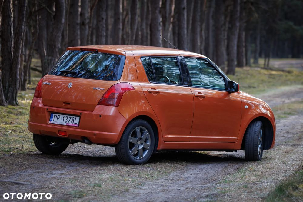 Suzuki Swift - 3