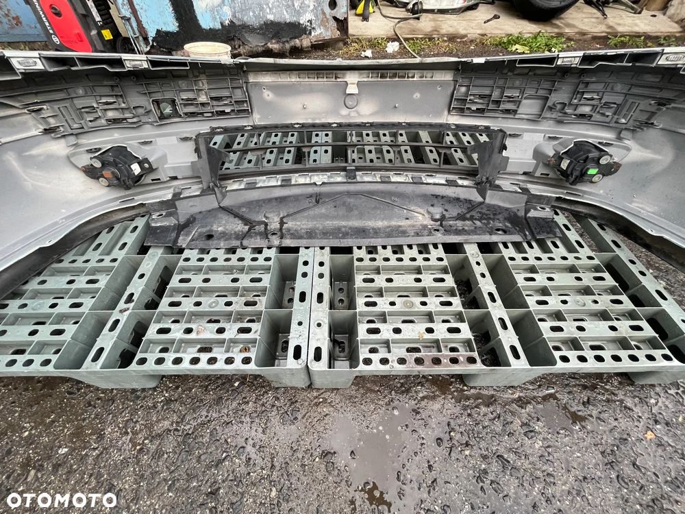 Zderzak przedni Renault Laguna II przed liftingiem, kolor TEB64 - 2