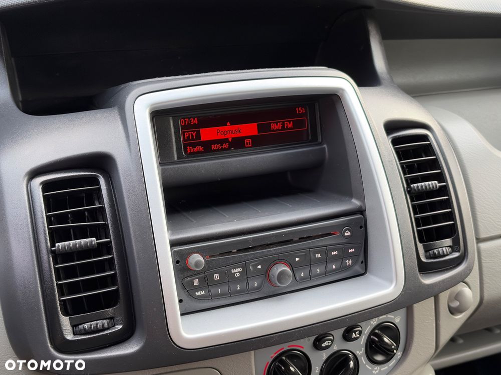 Renault Trafic - 23